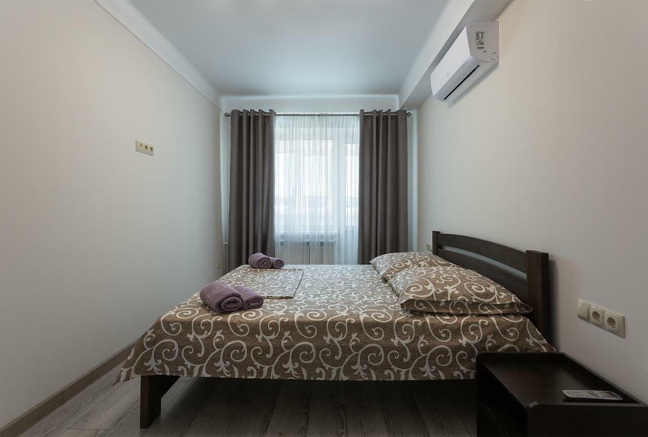 On Peremohy Ave 20 Apartment
